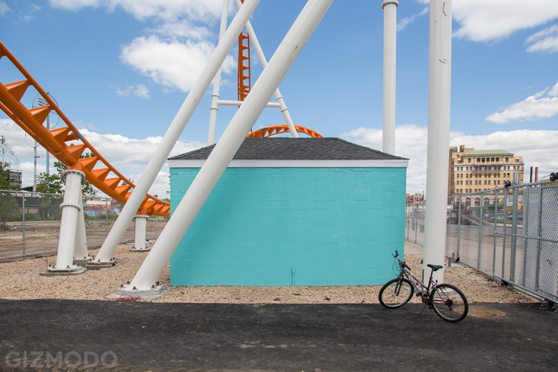 Illustration for article titled Coney Island's Newest Roller Coaster Is Narrower Than Most Apartments